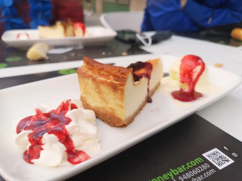 Menu_Bar Roney_Burlata_image_7