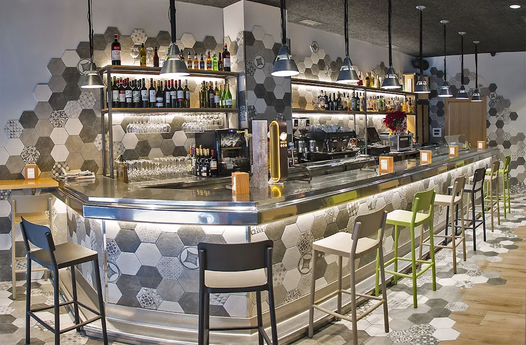 Bar Roney restaurant in Burlata