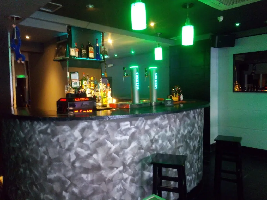 Bar Hegia restaurant in Burlata