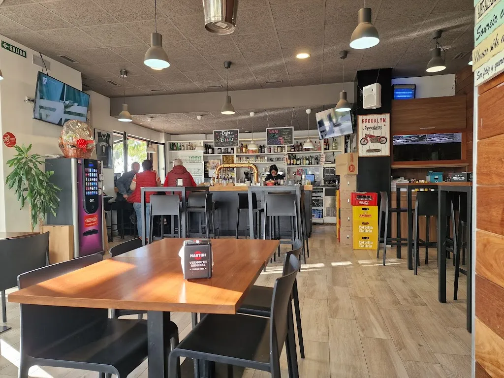 Bar restaurante Brooklyn Street restaurant in Burlata