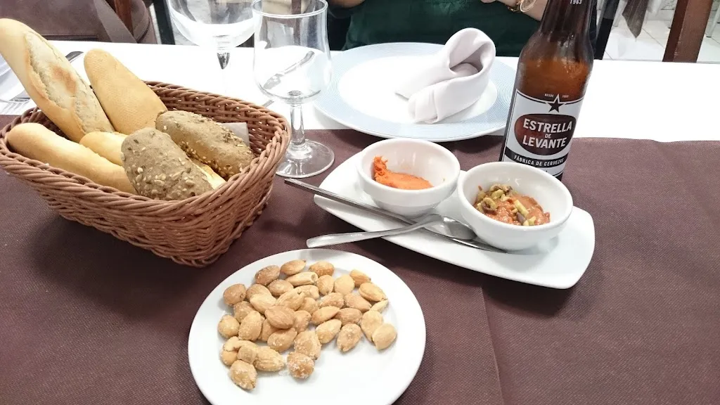 Menu_Amador Cafetería, Restaurante, Comidas para llevar. Trabajamos con previo encargos, antes dd las 12:30h._Pilar de la Horadada_image_8