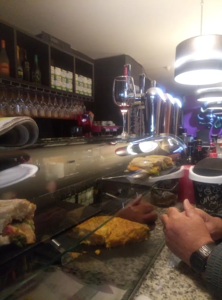 José Ma Rípodas Marotta_Ągora Taberna_Burlada/Burlata_recensione