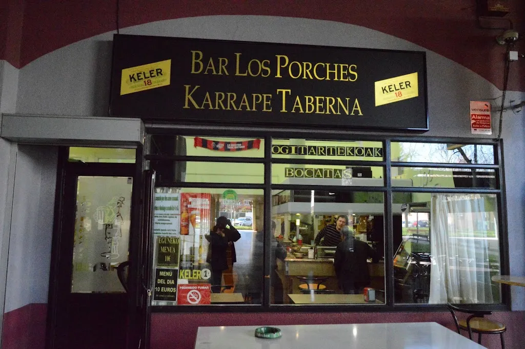 Los Porches restaurant in Barañáin