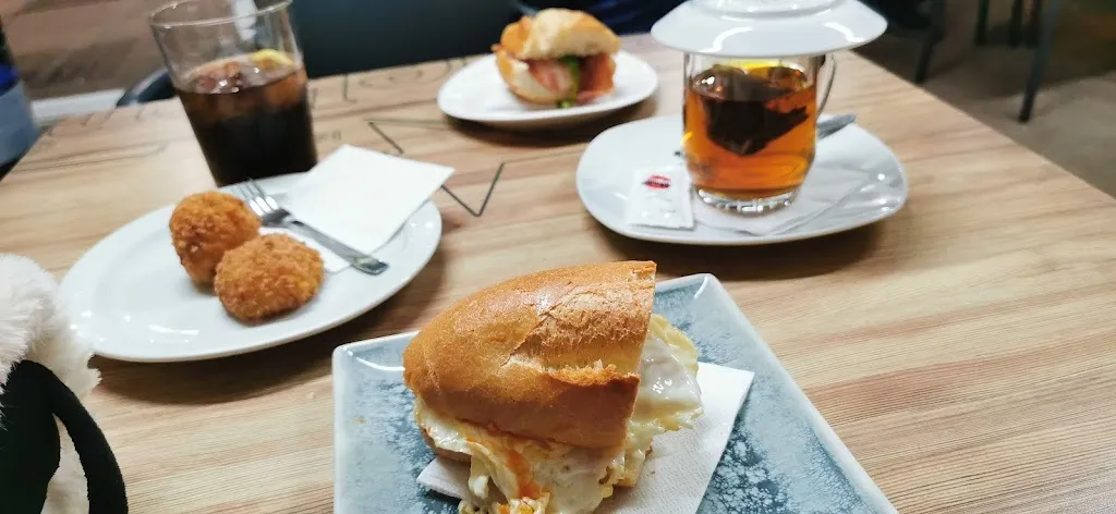 Idoia Hekse_Bar Preludio_Barañáin_recensione