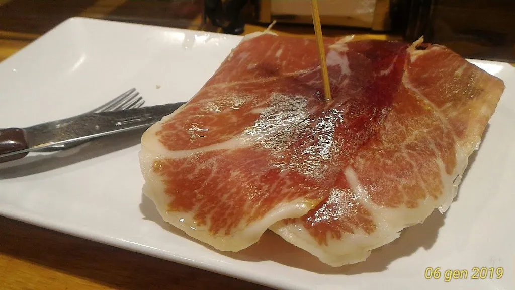 Gabriele Bozzola_El Alivio Bar_Barañáin_review