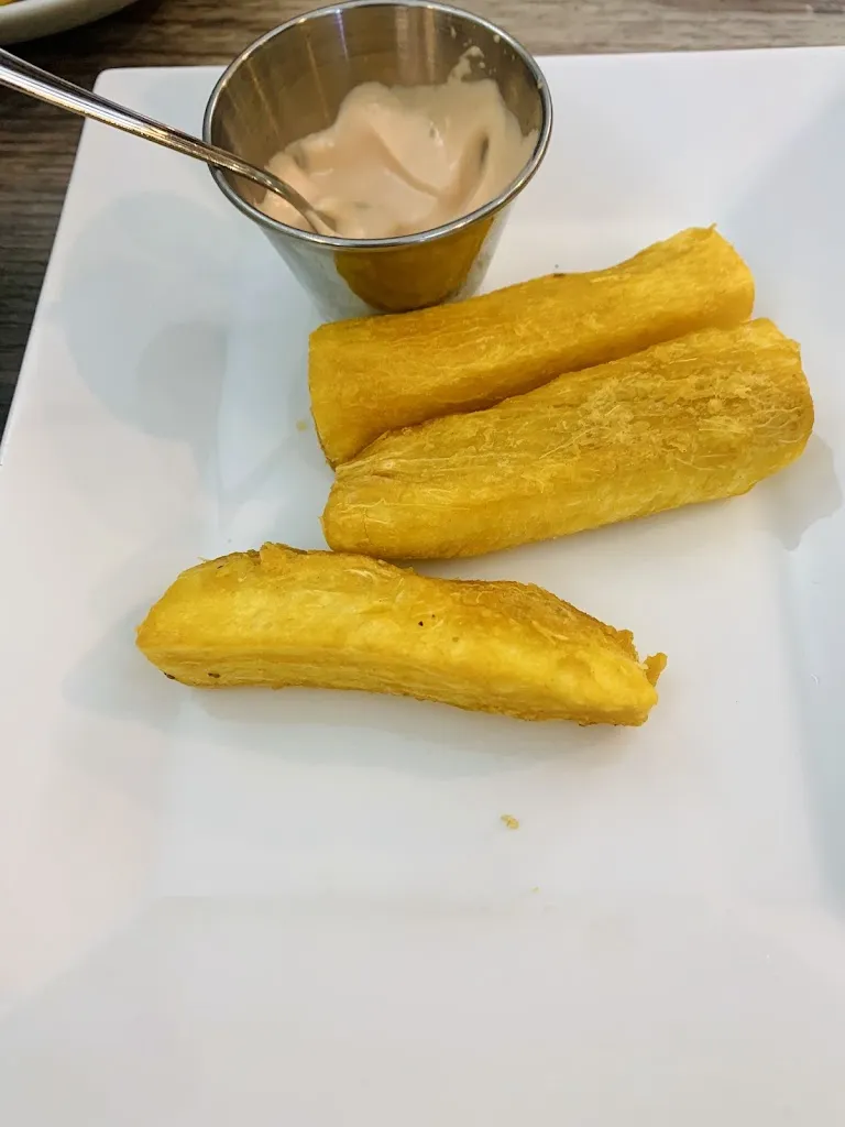 Íñigo Porres García_La Cuchara Latina Restaurante_Barañáin_review