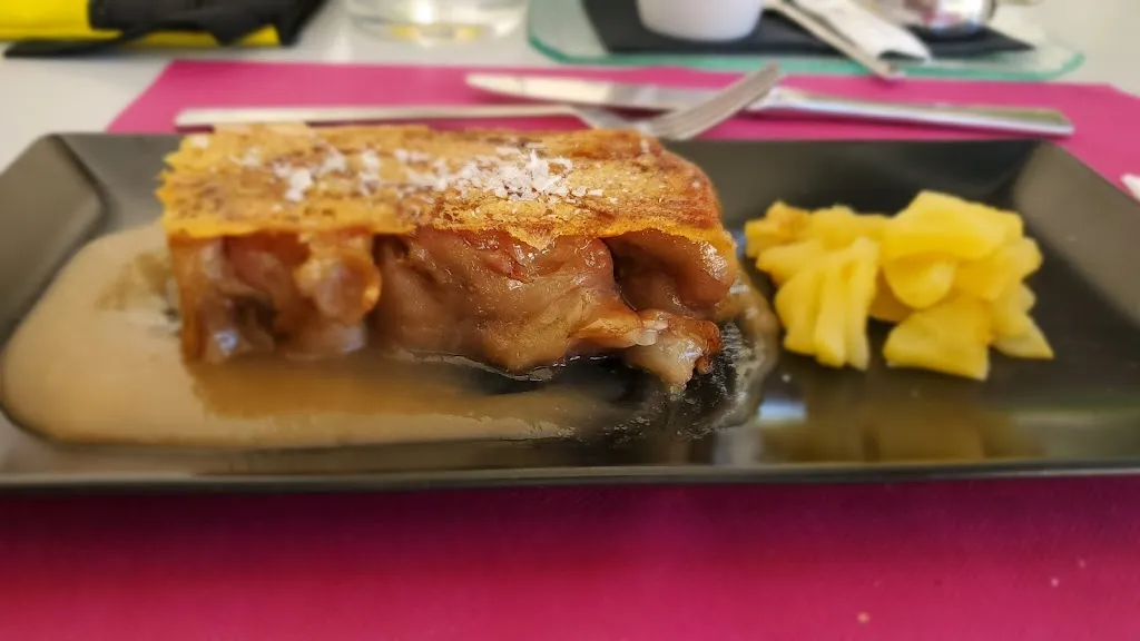 Emanuel Salinas_Oveja Negra Pamplona_Barañáin_review