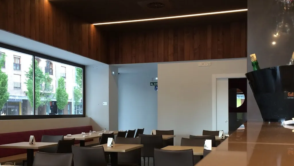 Oveja Negra Pamplona restaurant in Barañáin