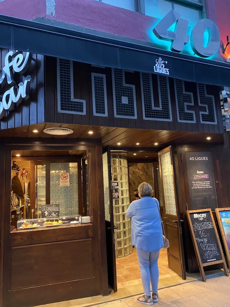 Patrick Bastow_Bar 40 Ligues_Cintruénigo_review