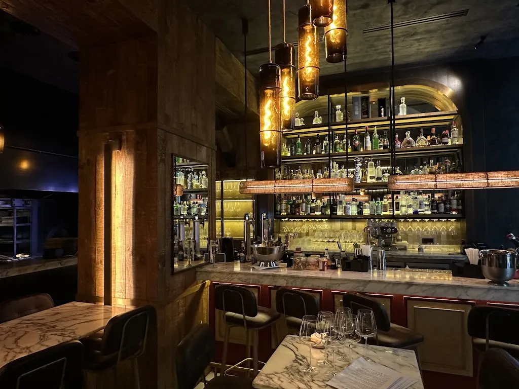 Restaurante Ceferino Parrilla Argentina_Erro_slider_image_1