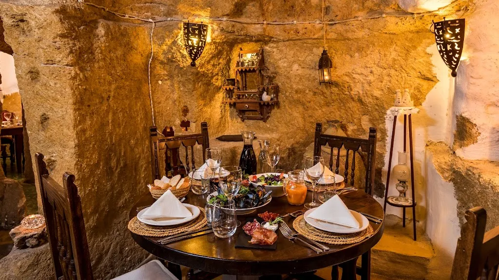 Las Cuevas_San Miguel de Salinas_slider_image_1