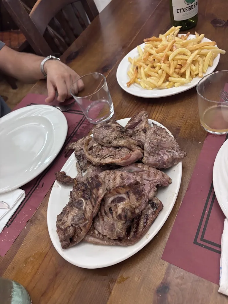 BAR ASADOR LA BASQUE RESTAURANTE._Etxalar_slider_image_3