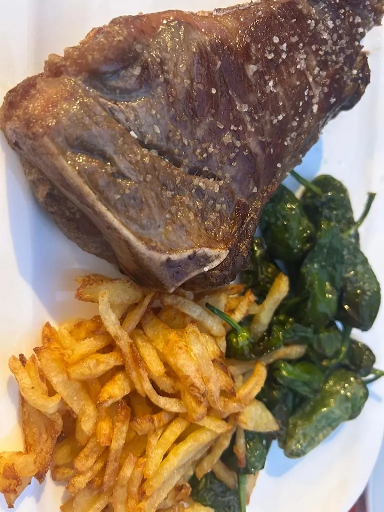 Paola Burgos_Etxalarko Herriko Ostatua - Herriko Ostatua de Etxalar_Etxalar_review