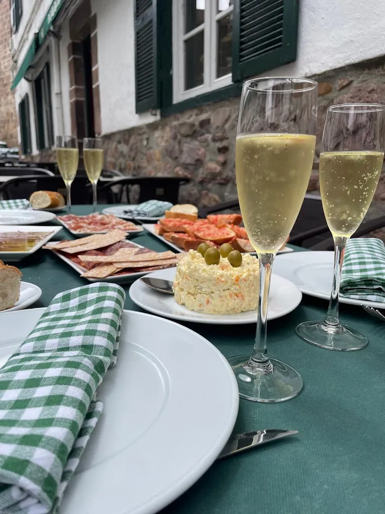 Etxalarko Herriko Ostatua - Herriko Ostatua de Etxalar_Etxalar_slider_image_3