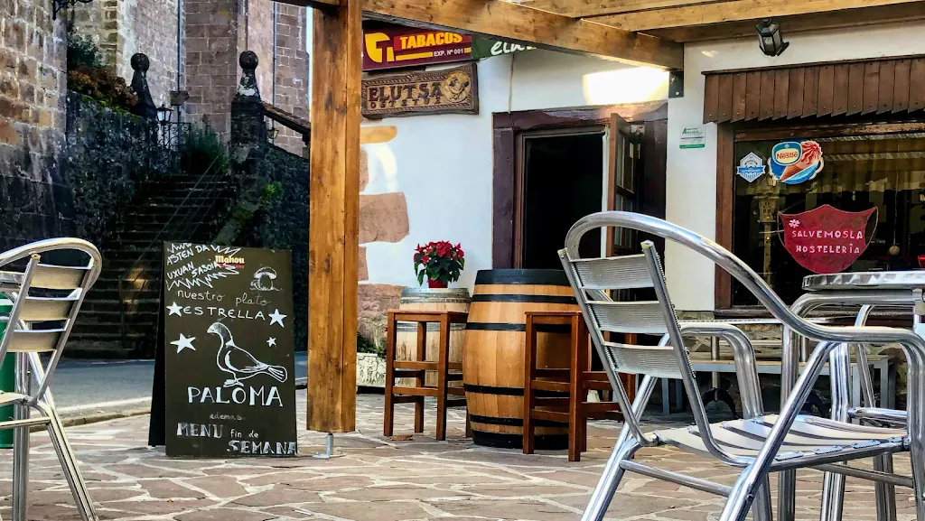 Elutsa Ostatua Restaurante Estanco_Etxalar_slider_image_1