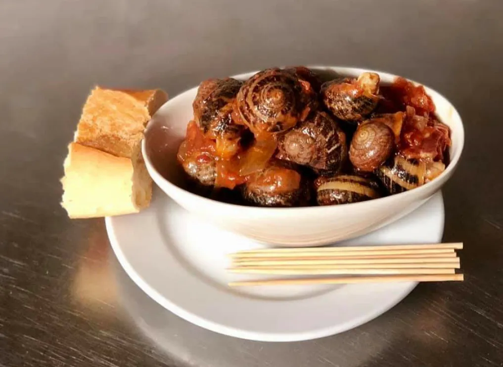 Elutsa Ostatua Restaurante Estanco_Etxalar_slider_image_2