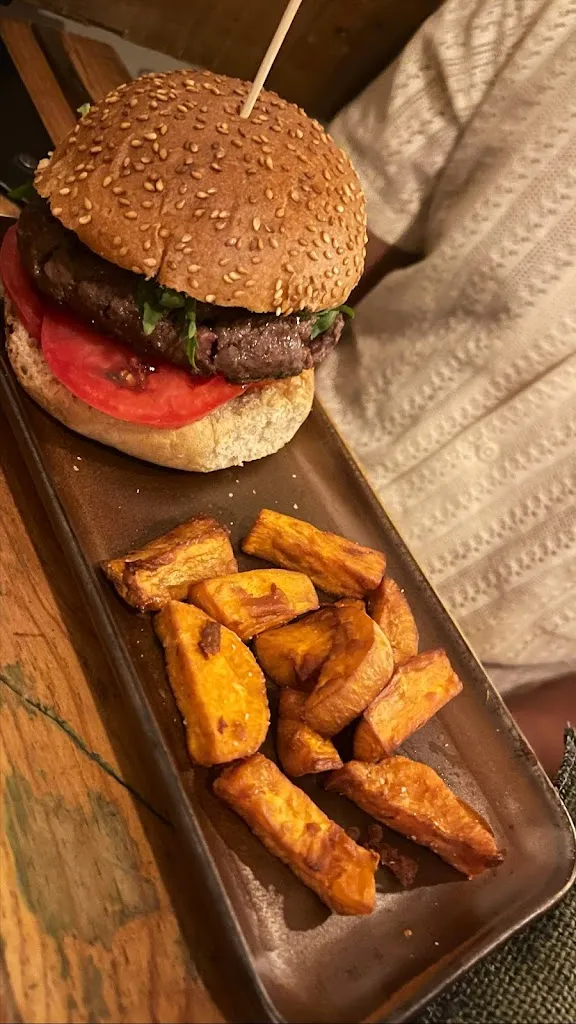 Vickii Dass_Pajaritos mojados_Galar_review