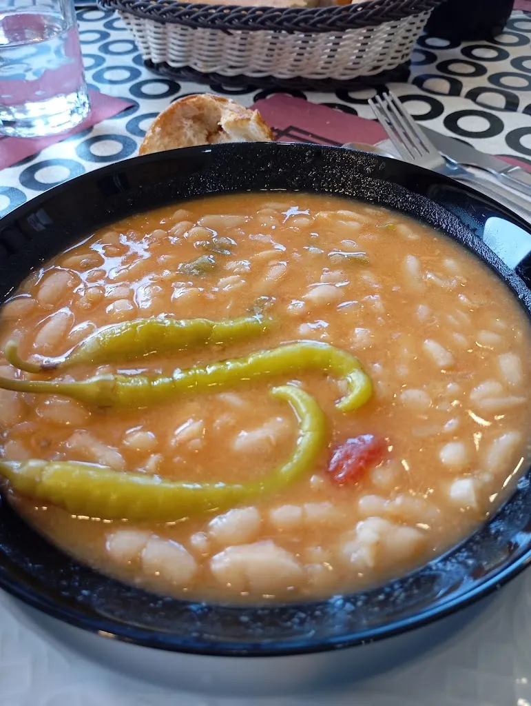 carmen garcía bravo_BAR RESTAURANTE JET_Fontellas_review