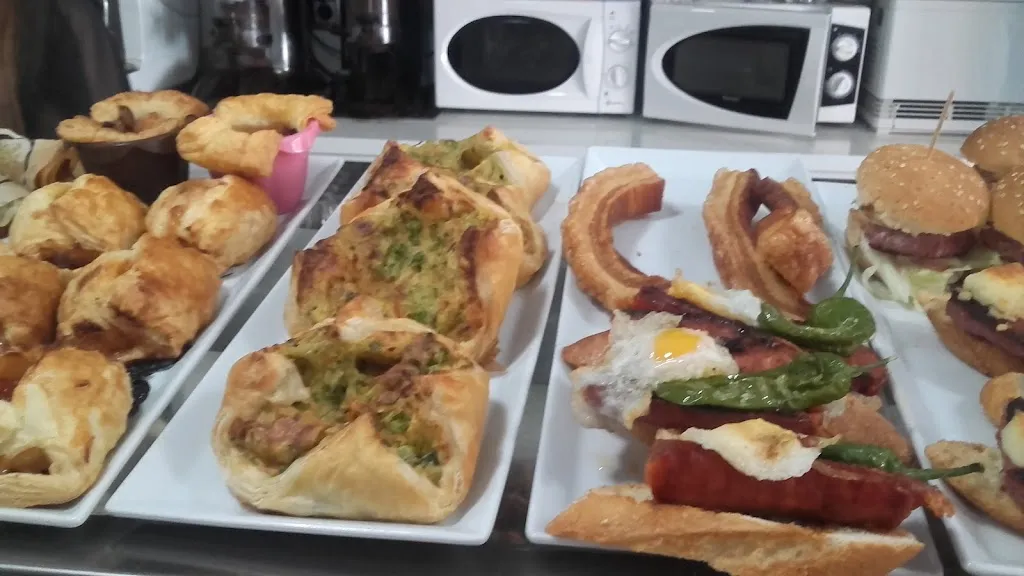 Cafetería Donde Siempre S.L._Fustiñana_slider_image_3