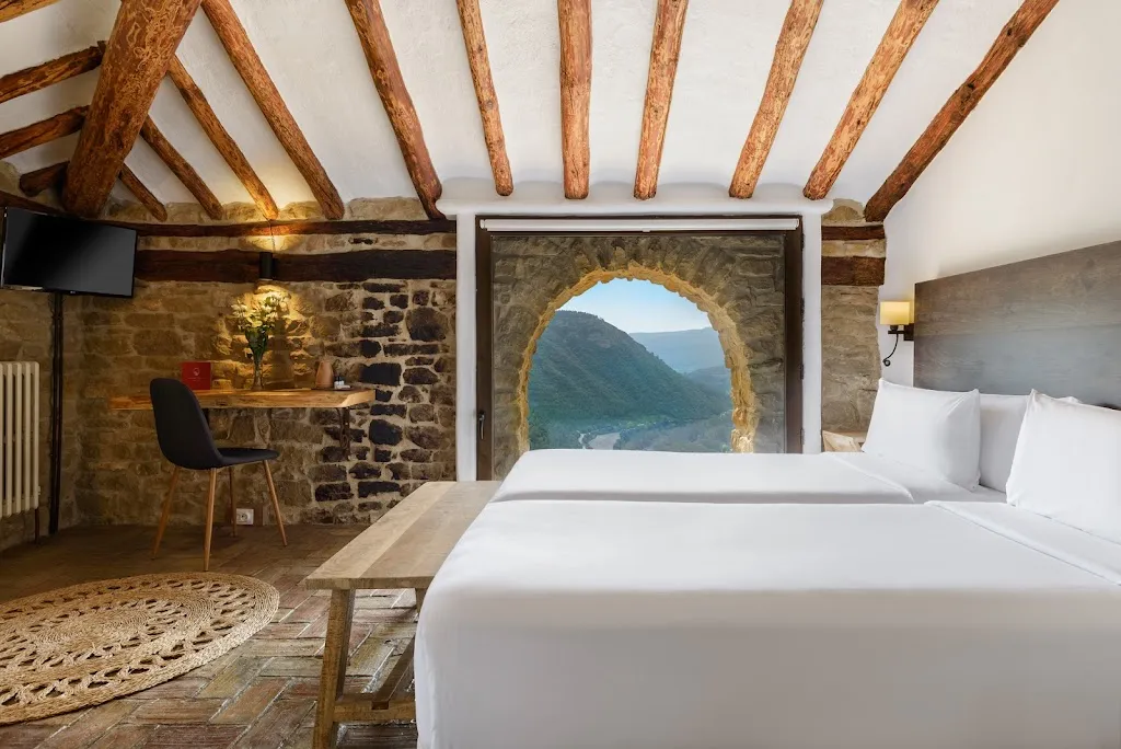 Heredad Beragu Boutique & Nature Retreat- Hotel Adults Only. Web Oficial_Gallipienzo_slider_image_2