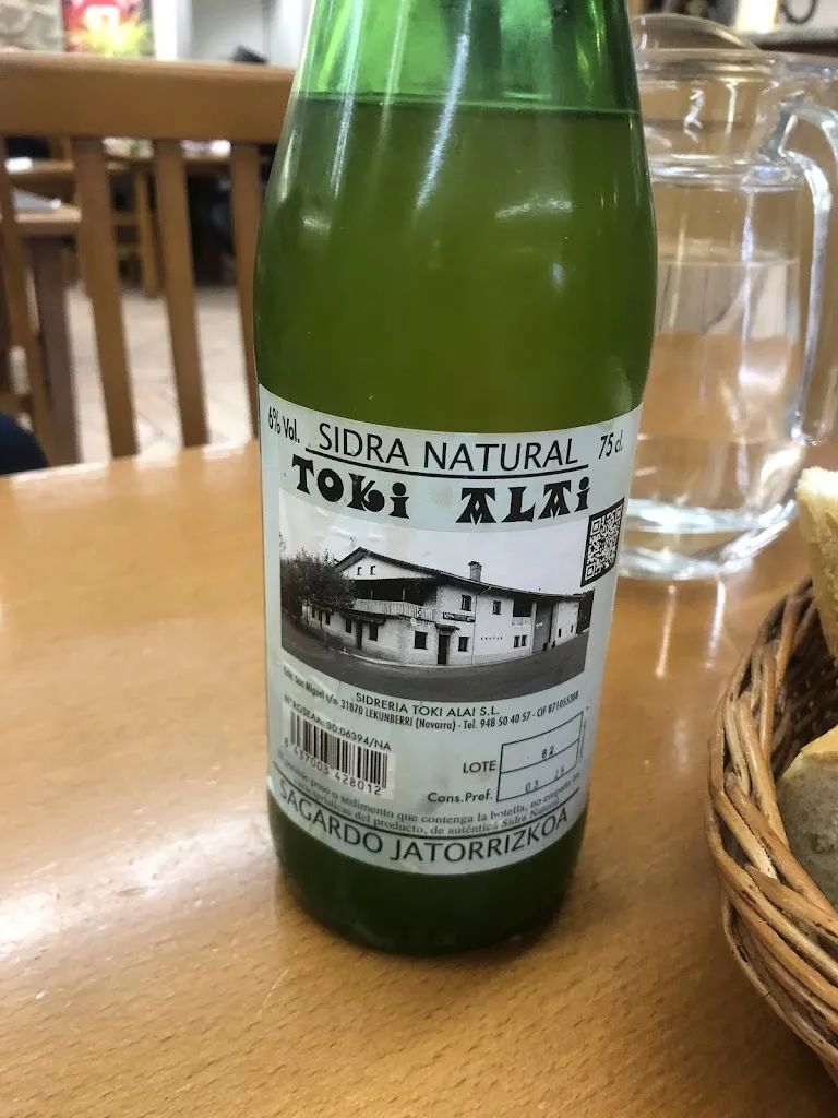 Jose Maria Rodriguez Erauncetamurguil_Bar-Restaurante Ángel_Garínoain_review