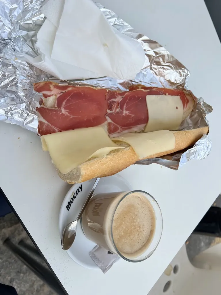 刘畅_Asador El Tremendo_Cizur_review