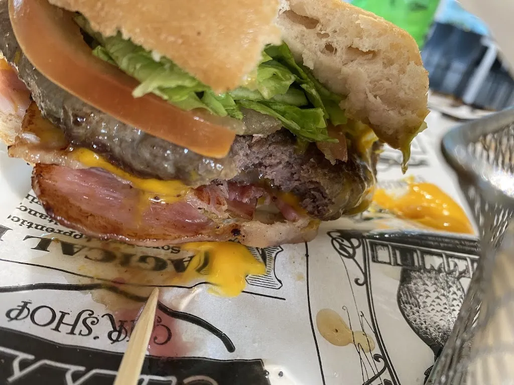 Alejandro García_Bar Instalaciónes deportivas Zizur Mayor / Kirol instalazioen taberna_Cizur_review