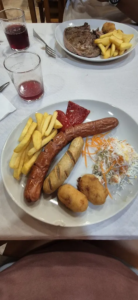 semper fidelis_HOSTAL ARDOI_Cizur_review