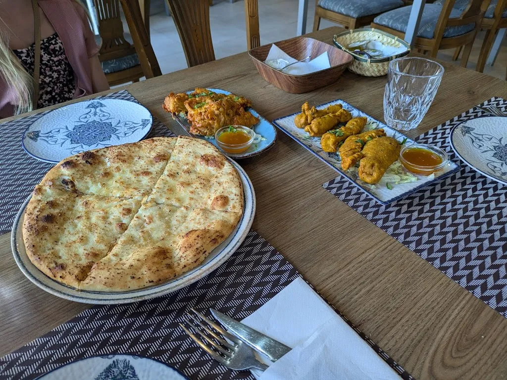 Chris Booth_EL CAPRICHO_San Miguel de Salinas_review