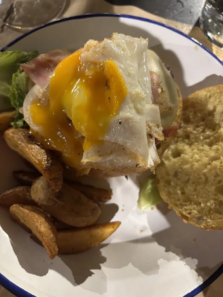 Hannele Anita Piipari_La Droguería Bodega Jatetxea_Guirguillano_review