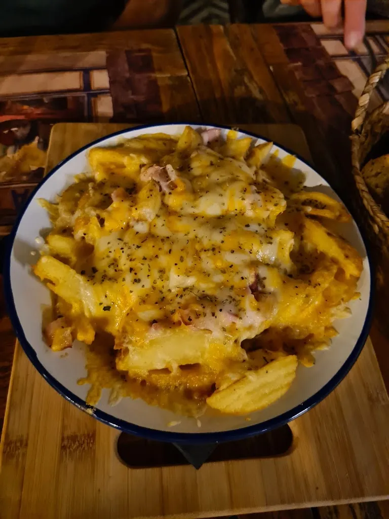 Attila Bongiovanni_La Droguería Bodega Jatetxea_Guirguillano_review