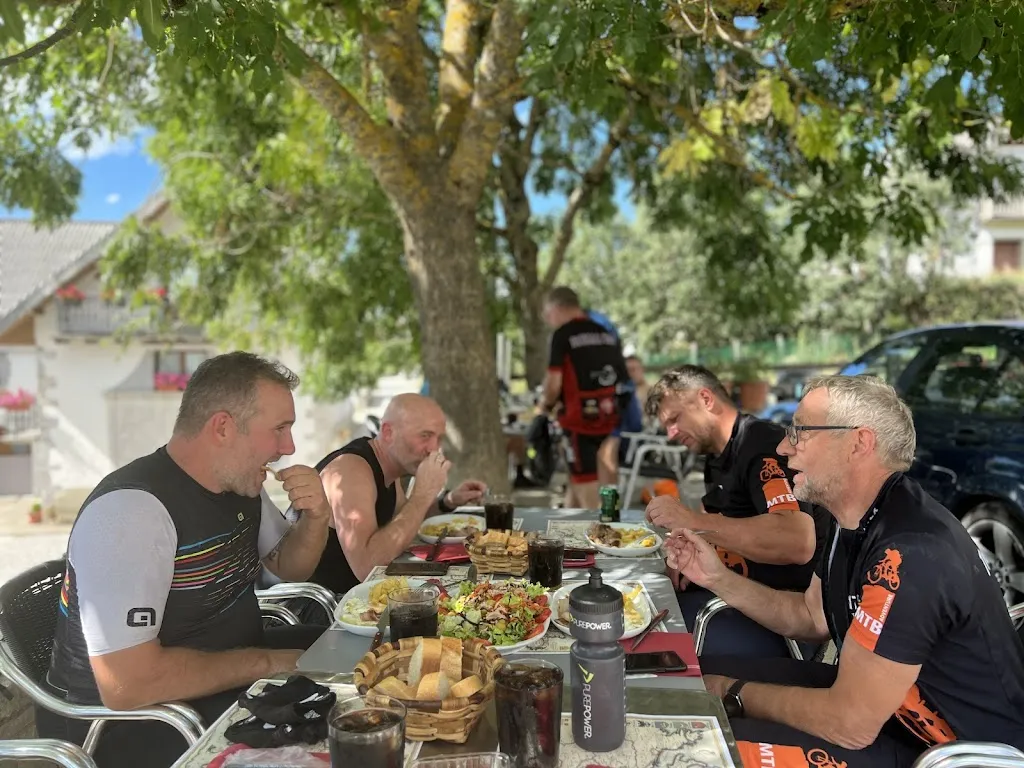 Tanya Fursova_Bar Berrendi_Hiriberri/Villanueva de Aezkoa_review