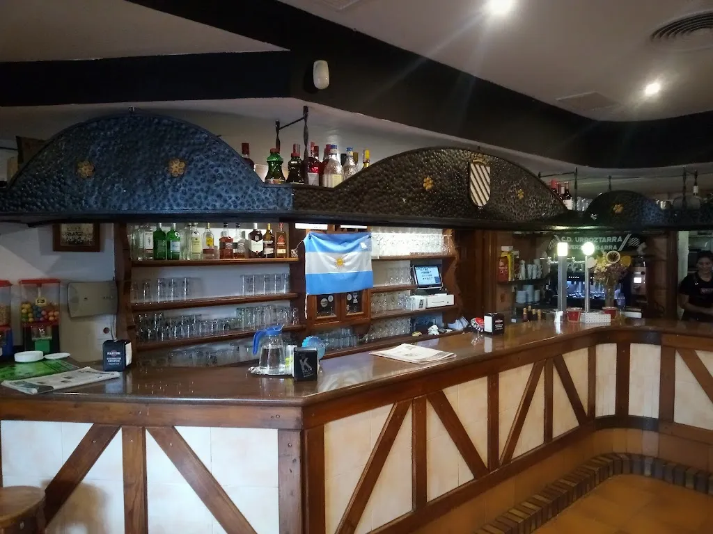 KARLOS MARTINEZ GONZALEZ_Bar Asador Lizarraga_Ibargoiti_review