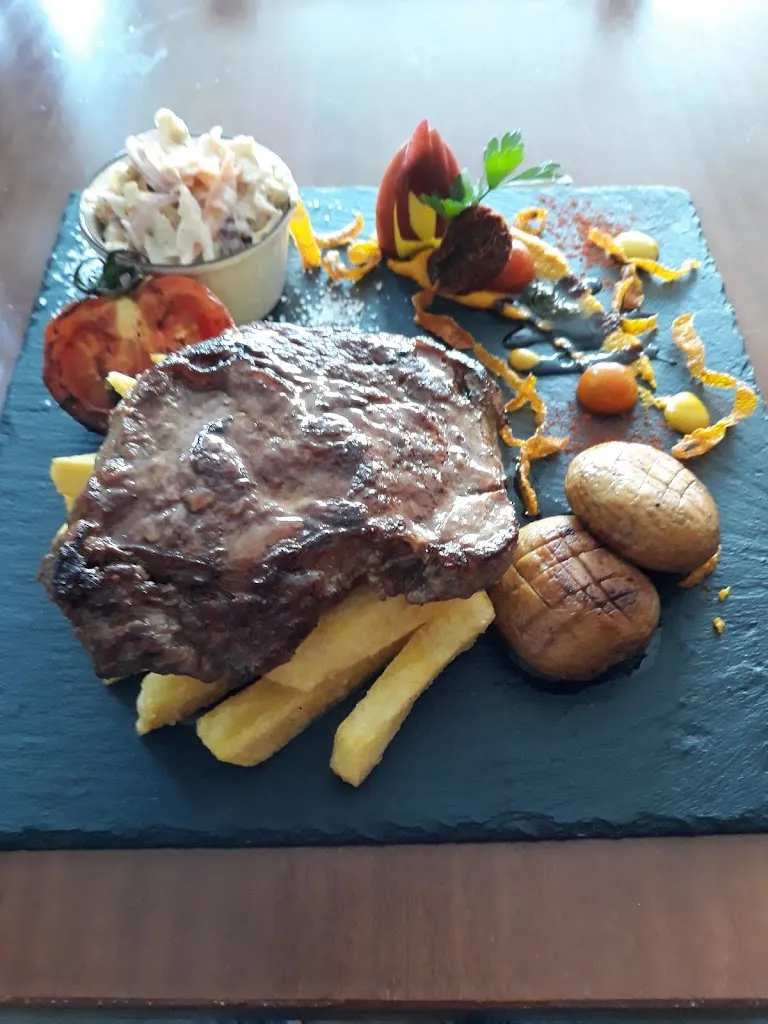 Menu_The Black Bull Bar & Restaurant_San Miguel de Salinas_image_9