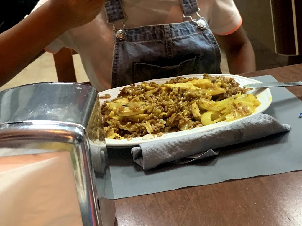 Genelyn Rom Oporto_The Black Bull Bar & Restaurant_San Miguel de Salinas_review