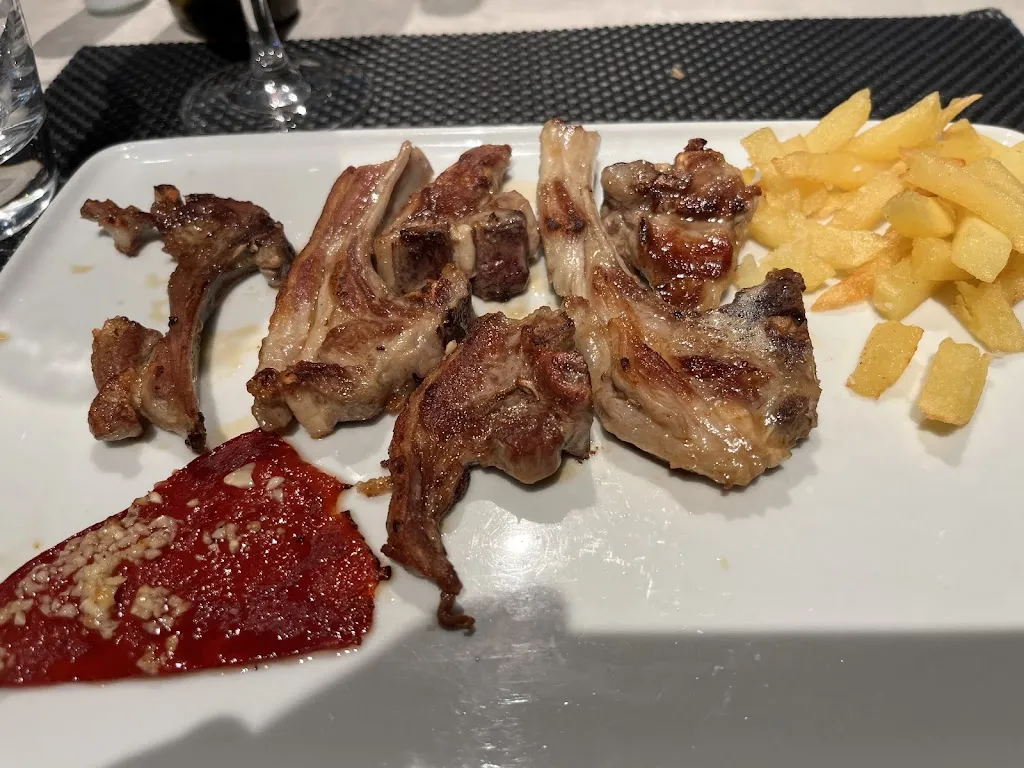 Hostal Lola - Restaurante_Isaba/Izaba_slider_image_2