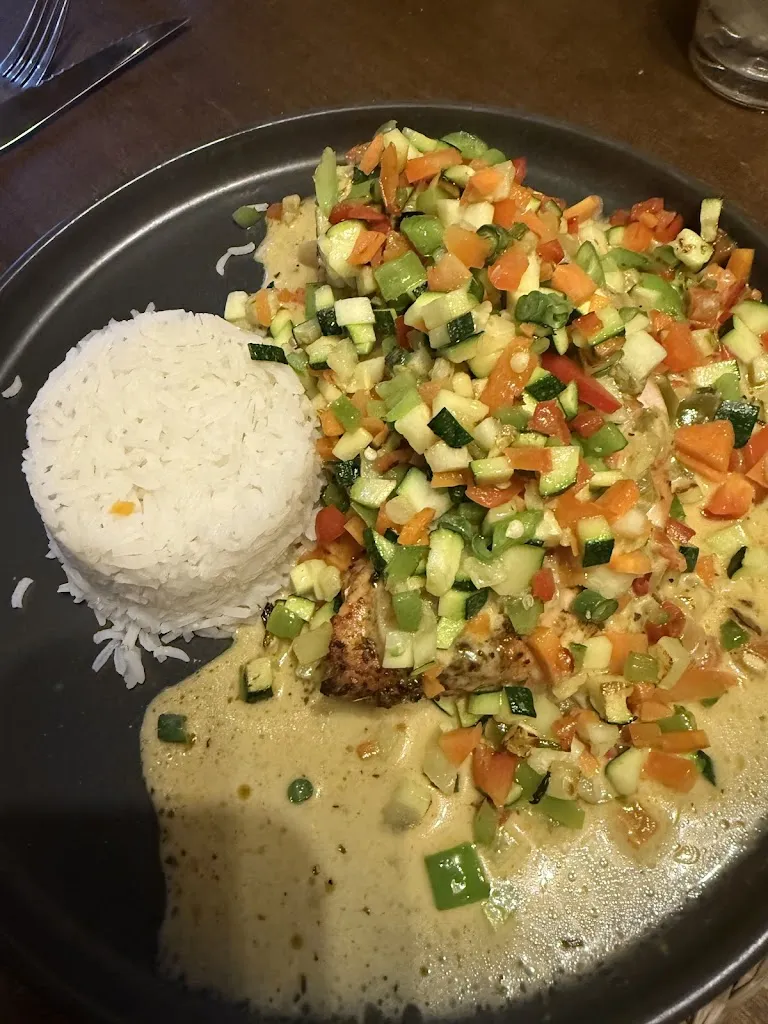 Mike Corcoran_Cave Café BistroBar_San Miguel de Salinas_review