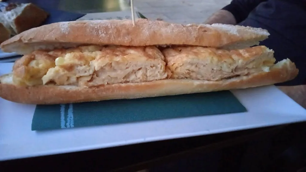 Menu_Bar Gorrindo_Isaba/Izaba_image_3