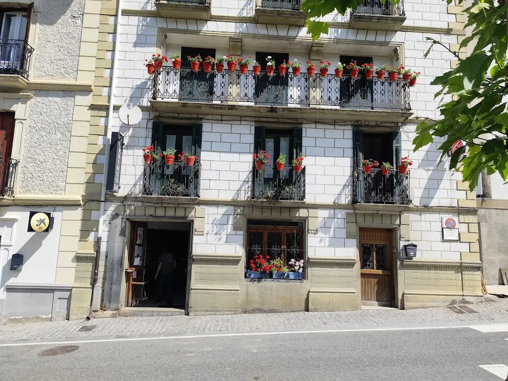 Bar Gorrindo_Isaba/Izaba_slider_image_3