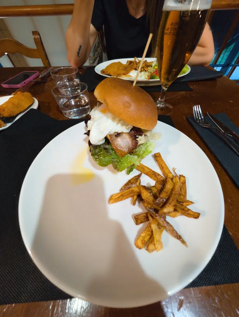 Bar restaurante Ostatu-Jatetxea_Izalzu/Itzaltzu_slider_image_3