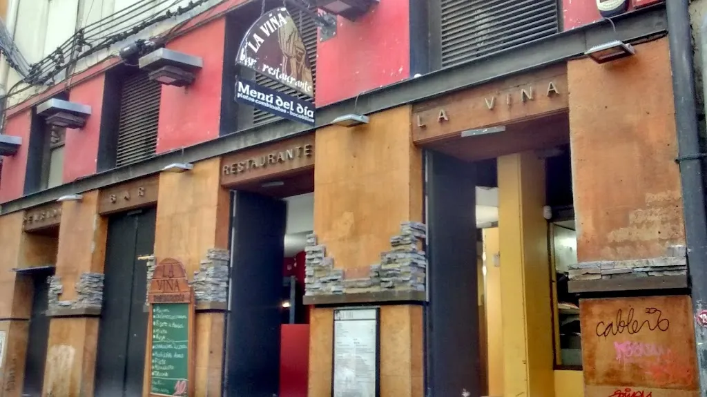 La Viña Gastroteka l Restaurante Pamplona restaurant in Juslapeña