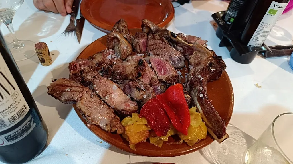 Álvaro Díez Olarte_Asador MEDIAVILLA Erretegia_Liédena_recensione