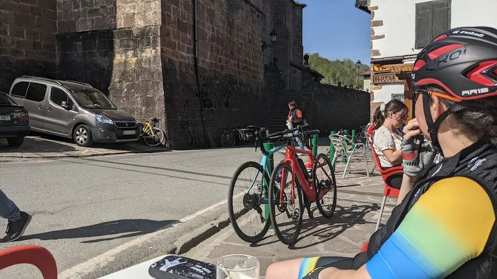 Shanti Erauso_Ekaitza Taberna Jatetxea_Lesaka_recensione