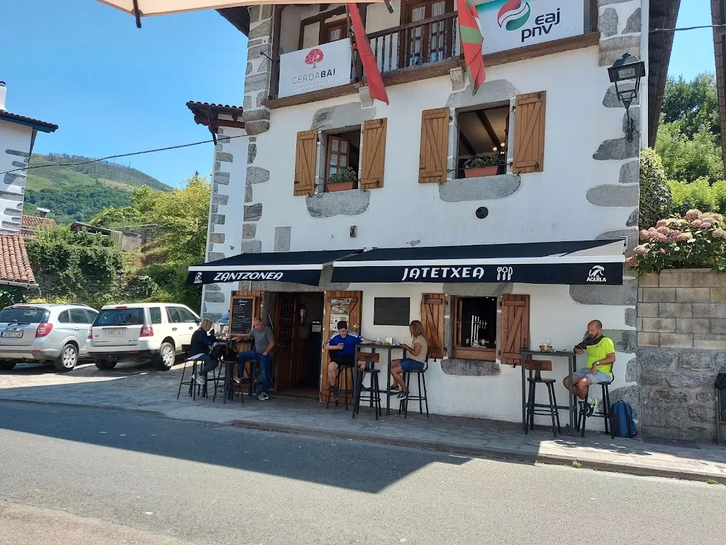 ZANTZONEA restaurant in Lesaka