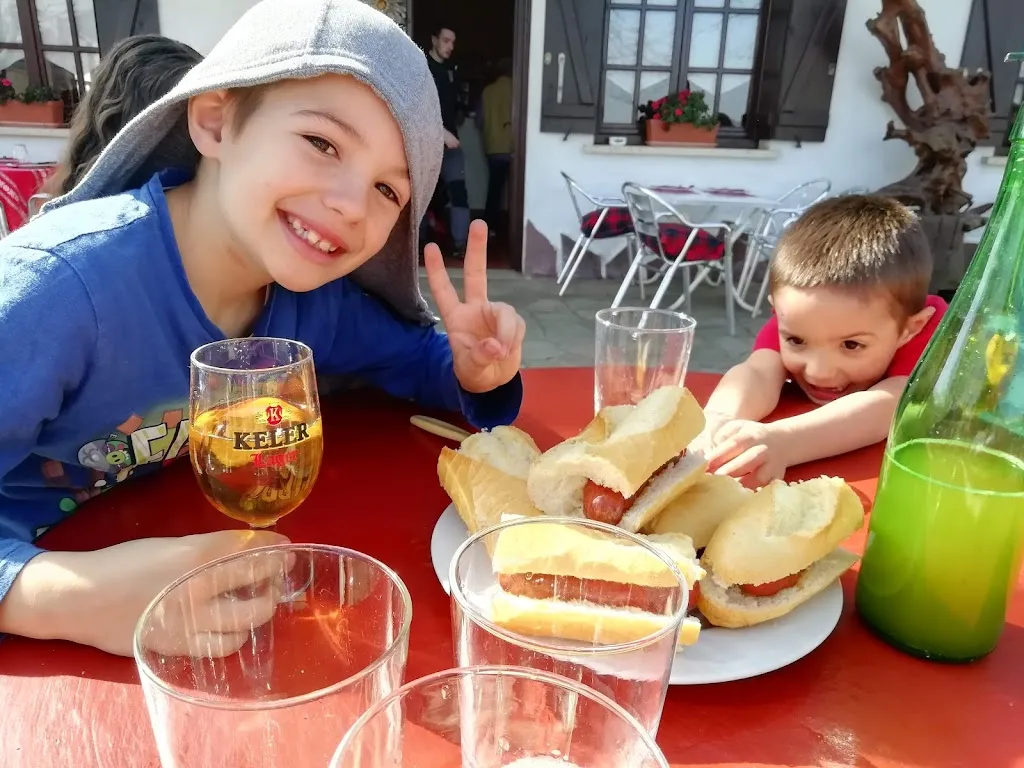 miriam garcia_Bar Aialde_Lesaka_recensione