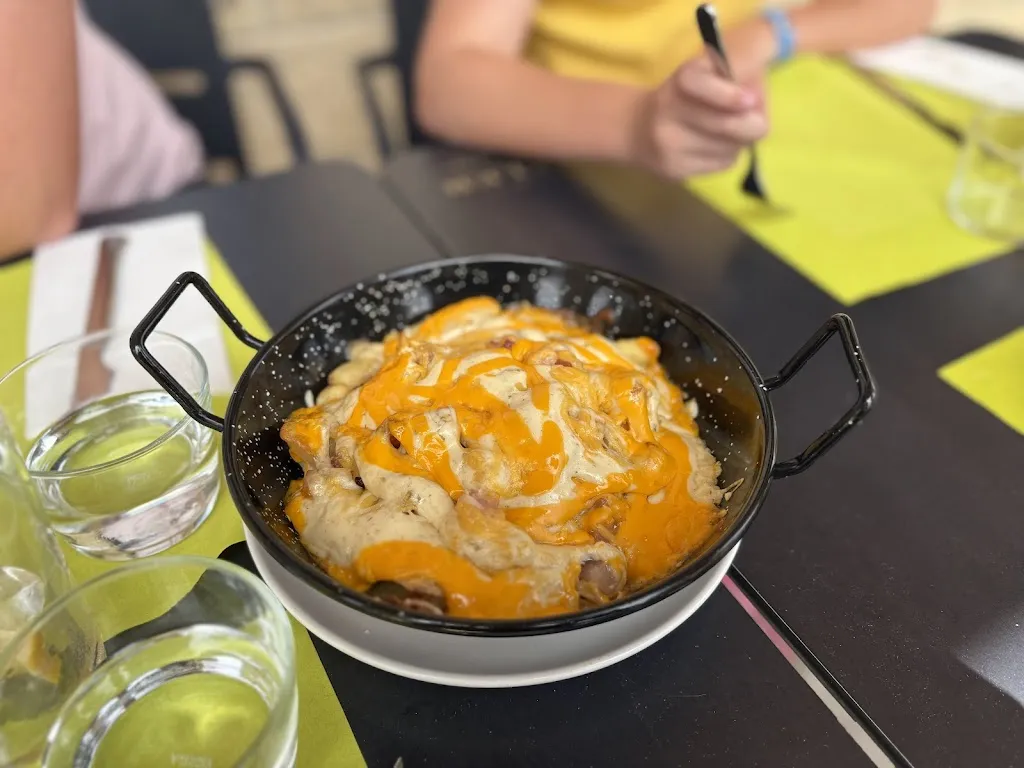 Xavier Crespillo_Centro Cívico_Mendigorría_recensione