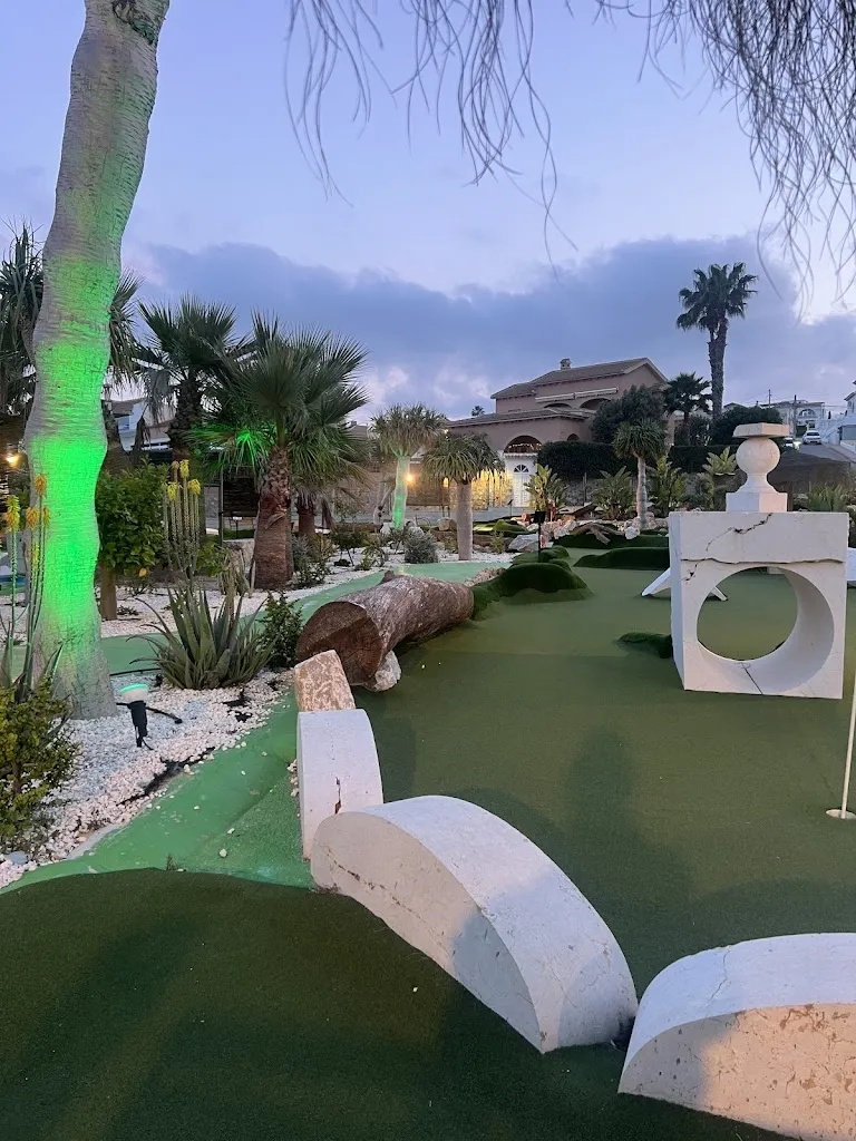 Adam Geere_Greenlands Blue Lagoon_San Miguel de Salinas_review