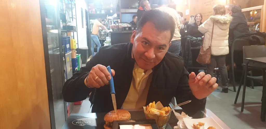 Ana Maria Castro_Bar Castle_Marcilla_review