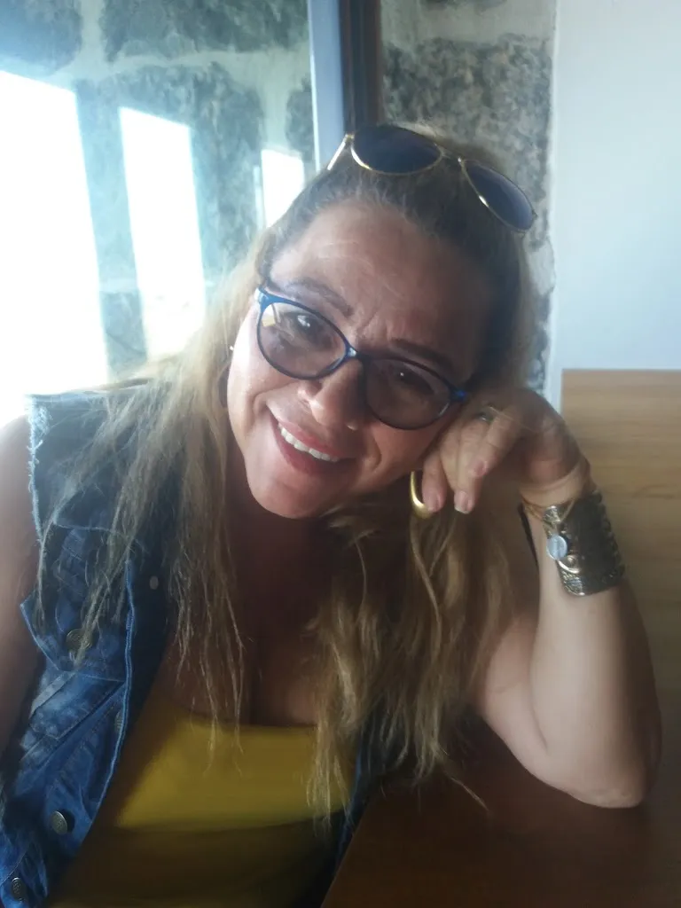 Antonio Antonio_Bar Castle_Marcilla_review