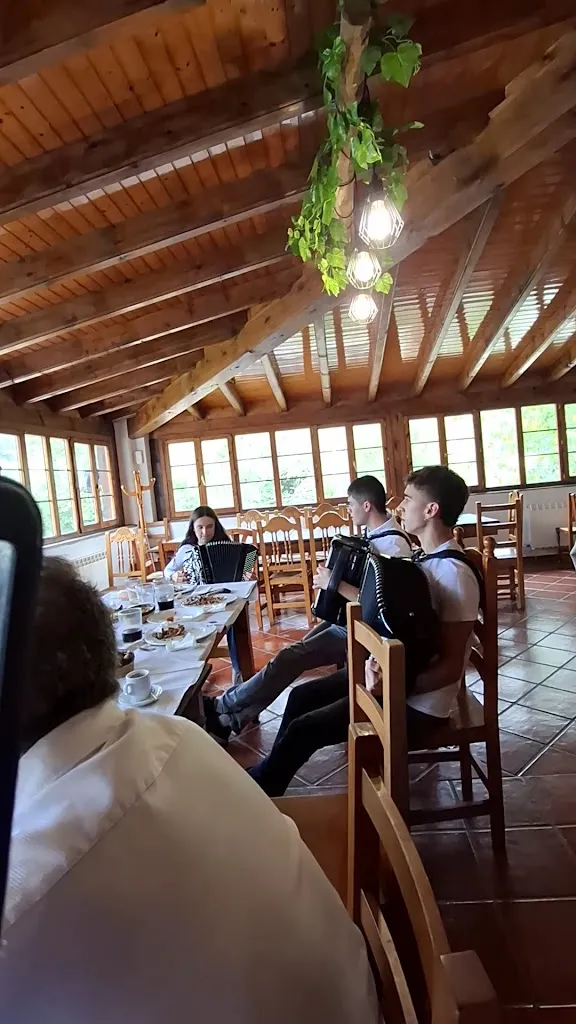 SIDRERÍA y HOSTAL ARDI BELTZA,Valcarlos_Luzaide/Valcarlos_slider_image_2